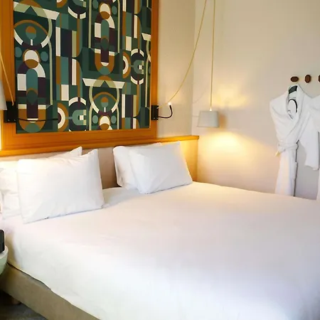 Mercure 4*