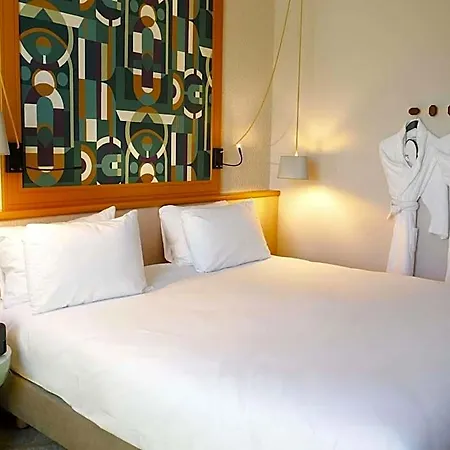 Mercure 4*
